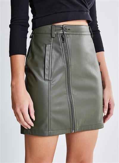 saia preta sintetica