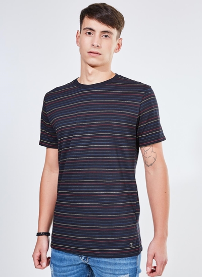 Camiseta com listras clearance