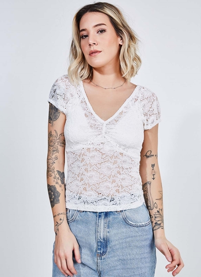 blusa renda decote v